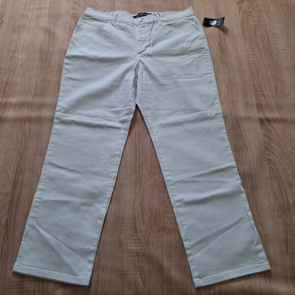 Gloria Vanderbilt HighRise White Jeans Sz 14P Tapered Leg Comfy Cotton NewWTags - Picture 2 of 15